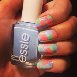 Manicure Monday: Watercolors via The Collabor-eight