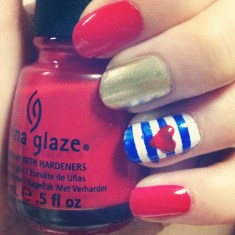 Red, White, & Blue Manicure via The Collabor-eight